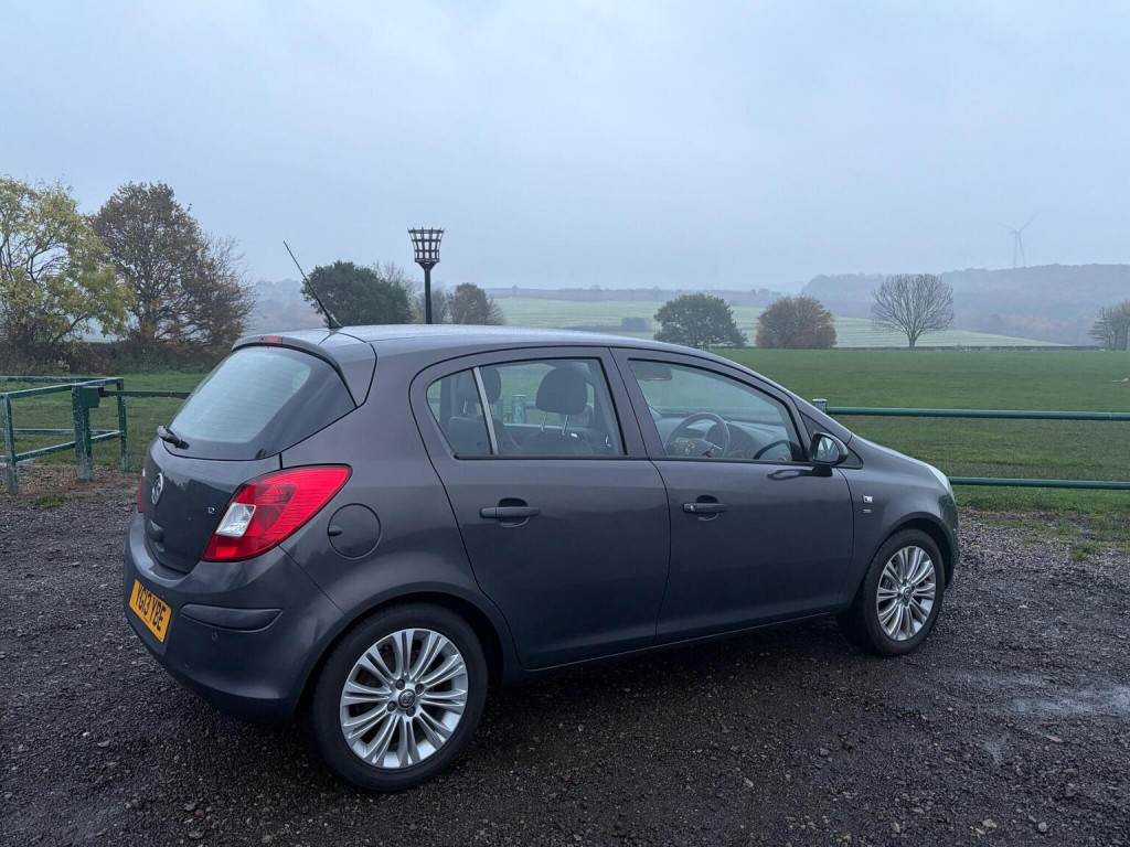VAUXHALL CORSA