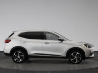 MG HS