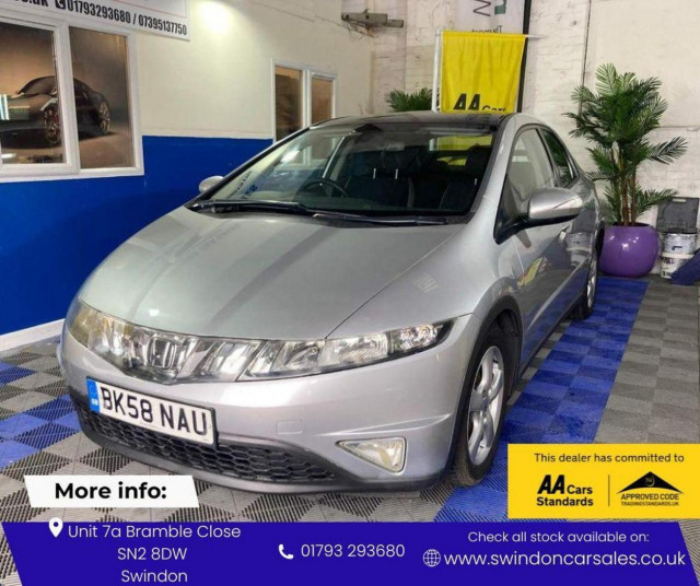 HONDA CIVIC 1.8 i-VTEC ES 5dr