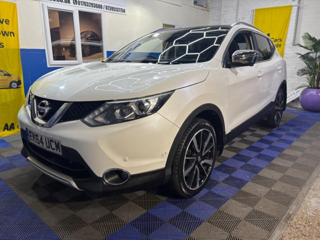 NISSAN QASHQAI 1.5 dCi Tekna 2WD Euro 5 (s/s) 5dr