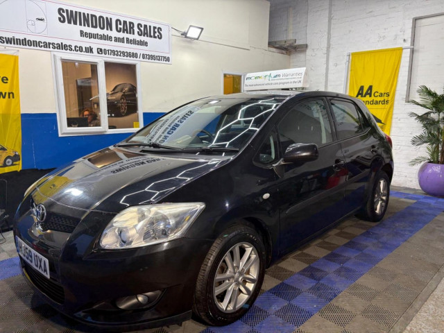 TOYOTA AURIS 1.6 V-Matic TR 5dr