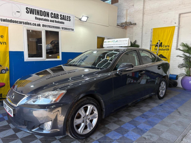 LEXUS IS 2.2 220TD SE 4dr
