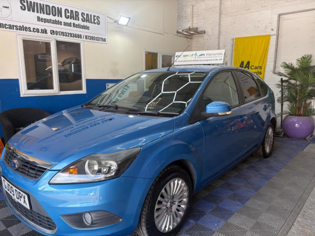 FORD FOCUS 1.6 Titanium 5dr