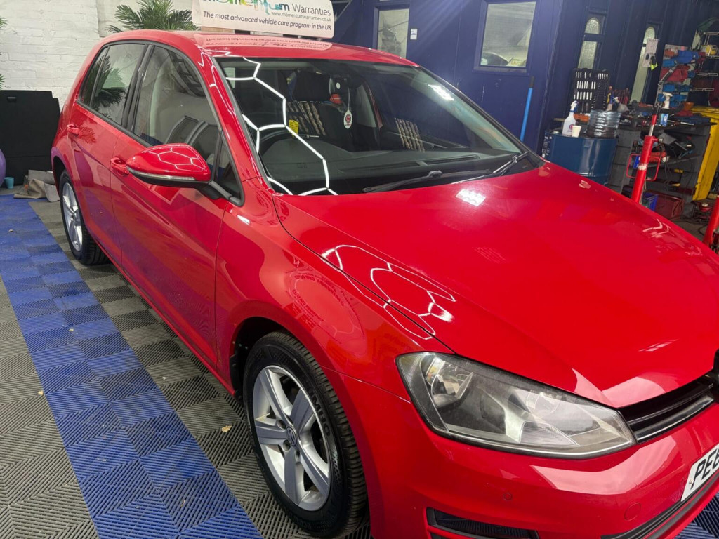 VOLKSWAGEN GOLF