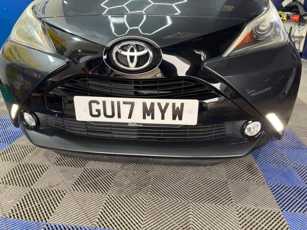 TOYOTA AYGO