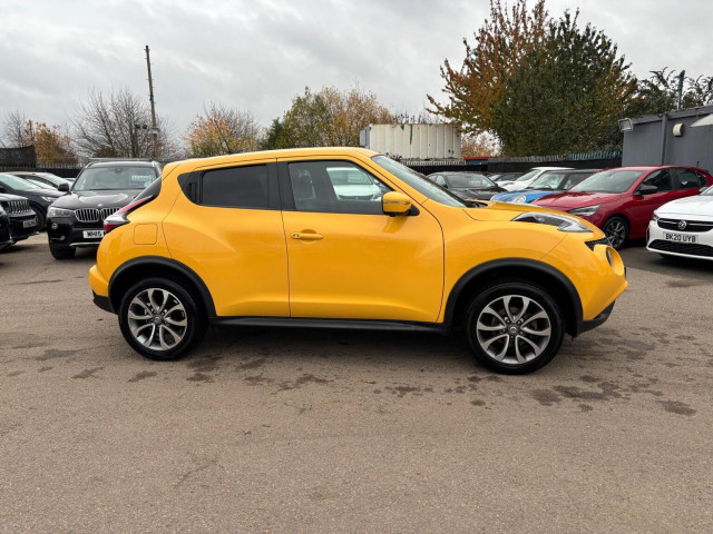 NISSAN JUKE