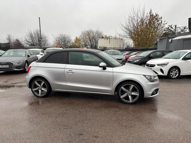 AUDI A1