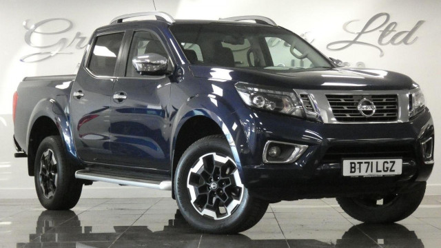 NISSAN NAVARA