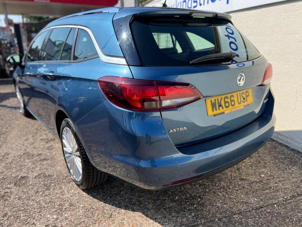 VAUXHALL ASTRA