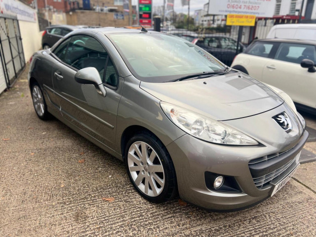 PEUGEOT 207 CC