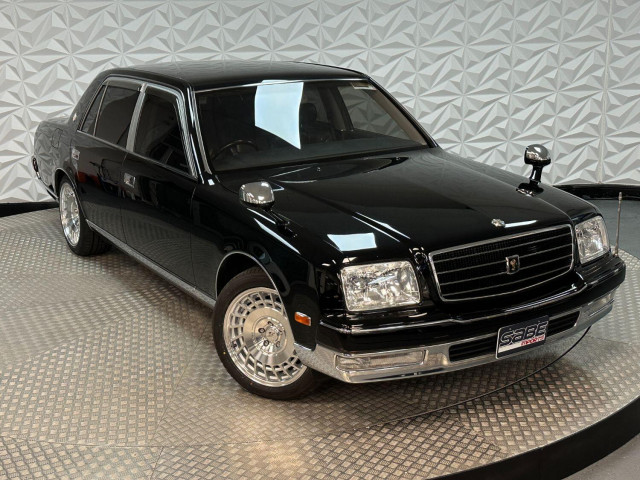 TOYOTA CENTURY