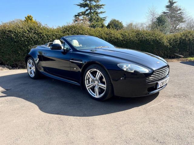 ASTON MARTIN VANTAGE