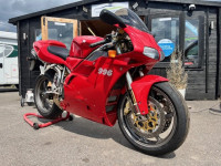 DUCATI 996