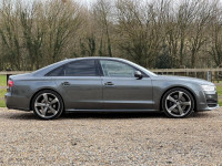 AUDI S8