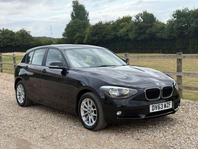 BMW 1 SERIES