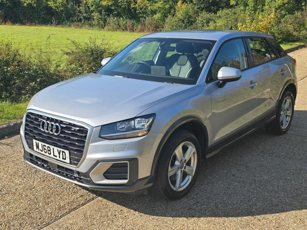 AUDI Q2