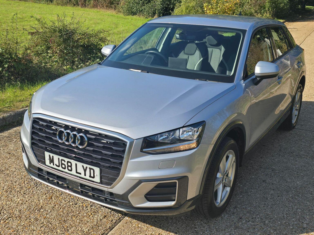 AUDI Q2