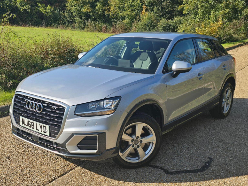 AUDI Q2