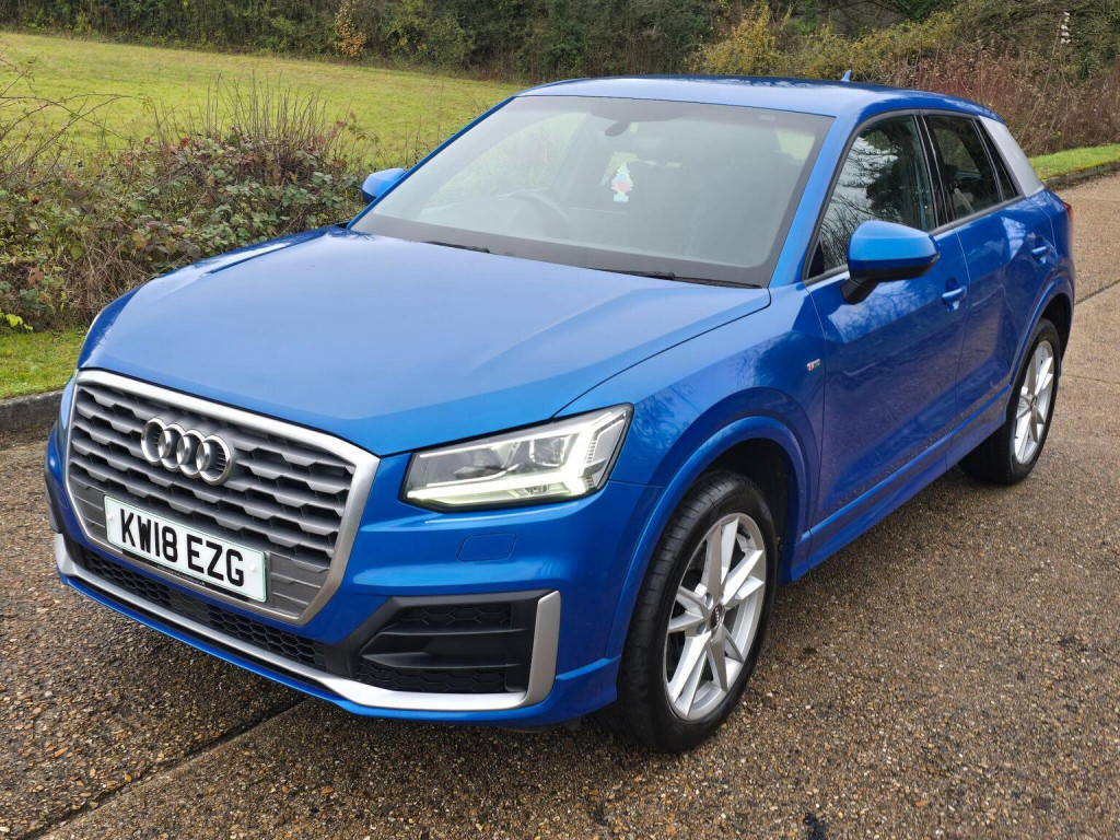 AUDI Q2