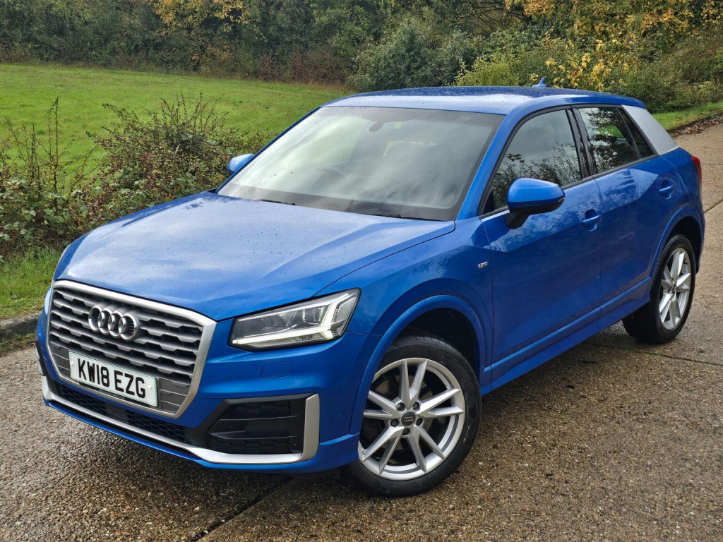 AUDI Q2