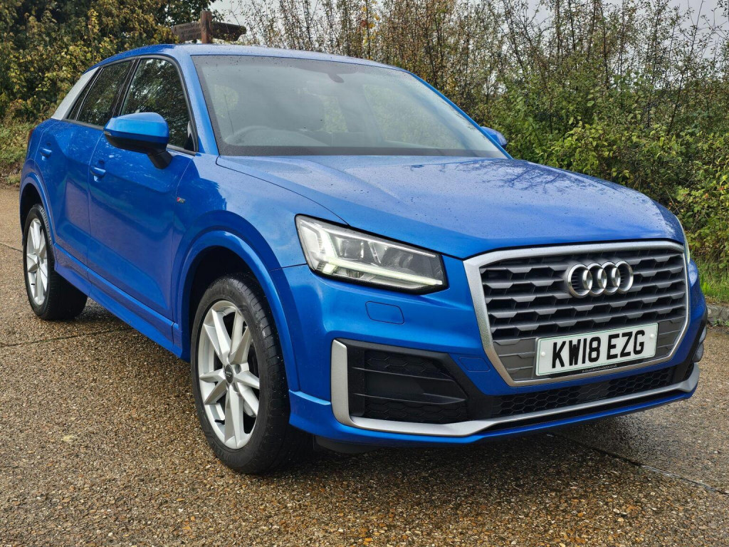 AUDI Q2
