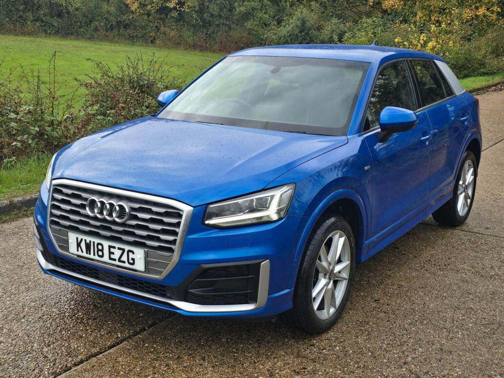 AUDI Q2