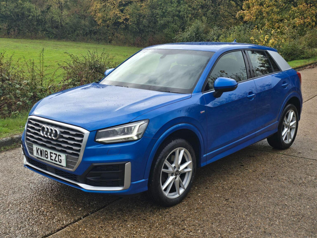 AUDI Q2