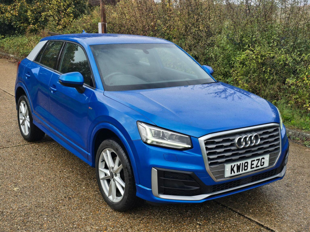 AUDI Q2