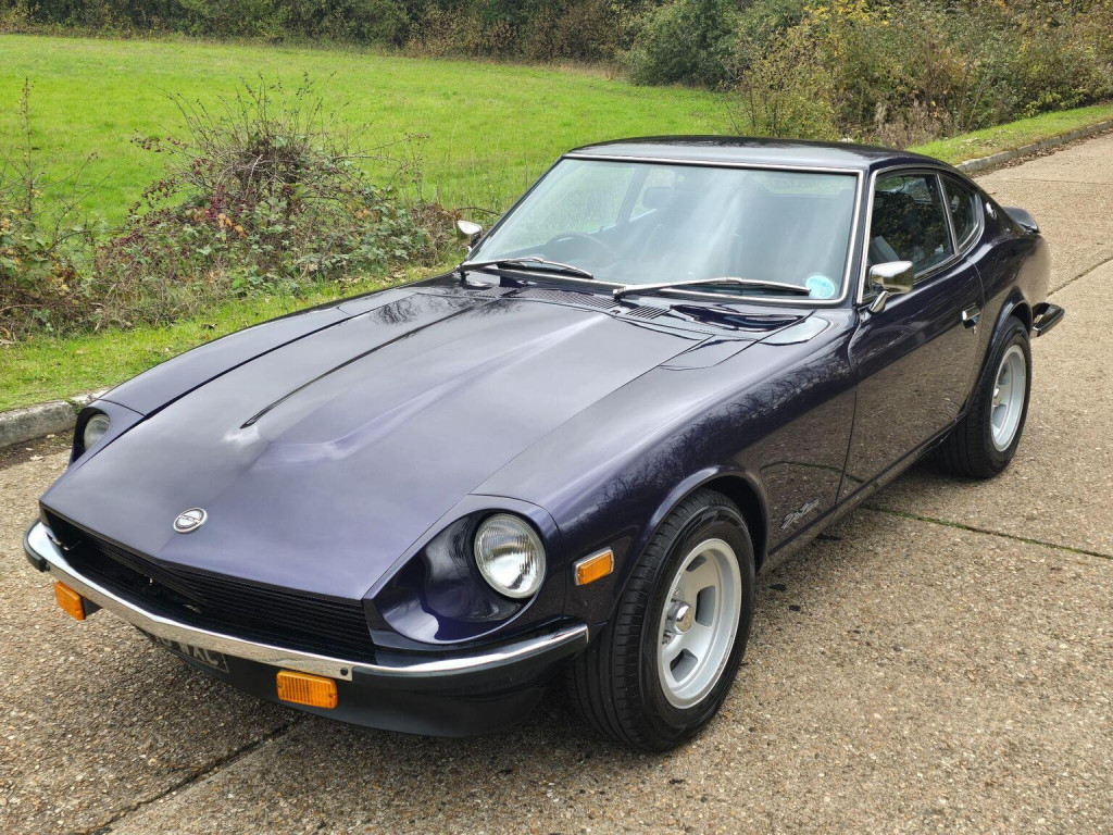 DATSUN 240Z