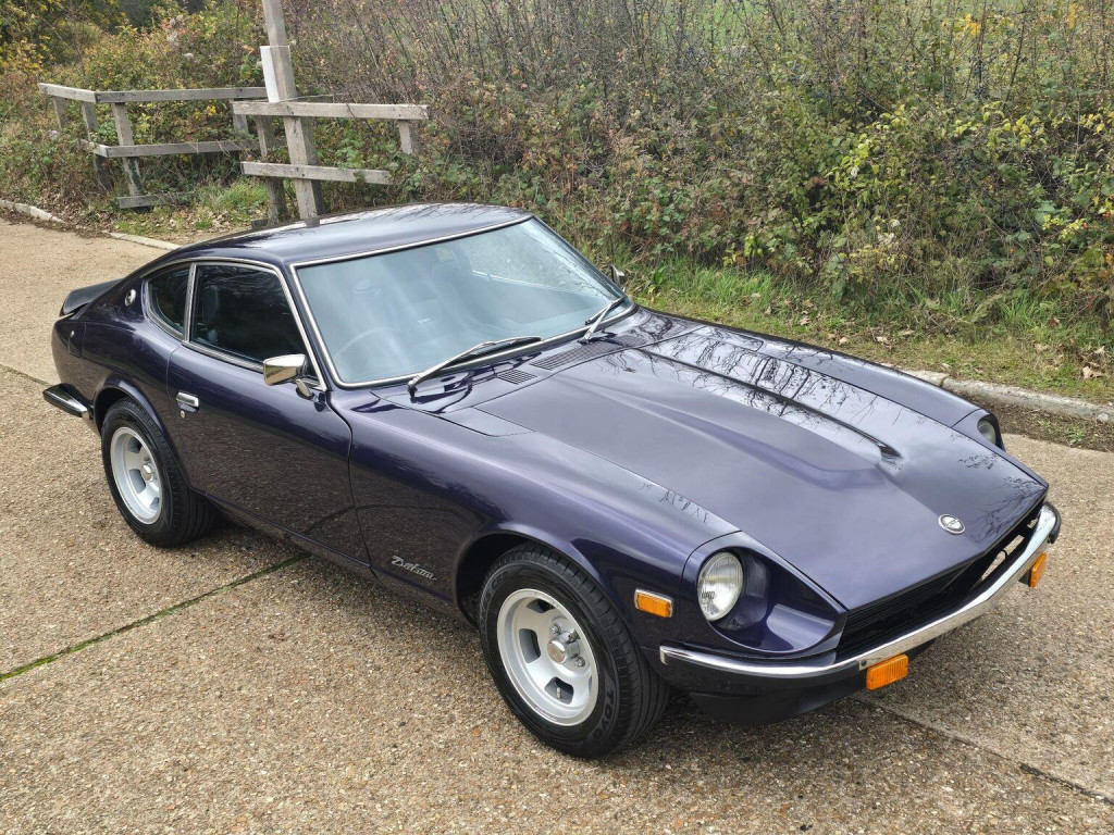 DATSUN 240Z