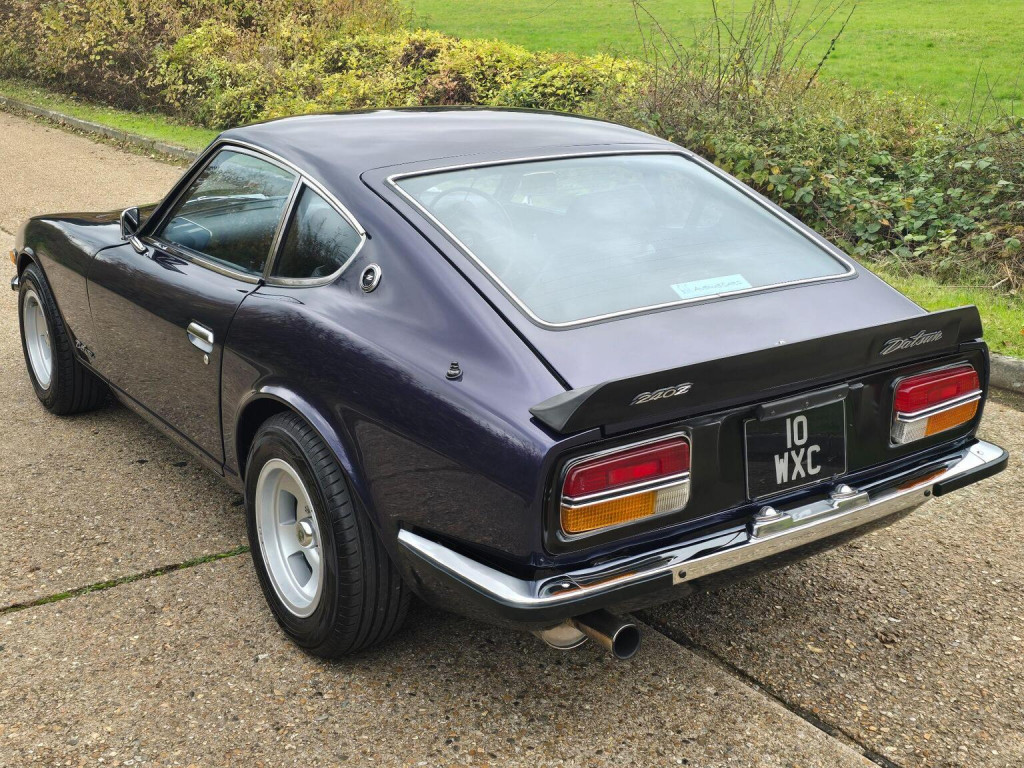 DATSUN 240Z