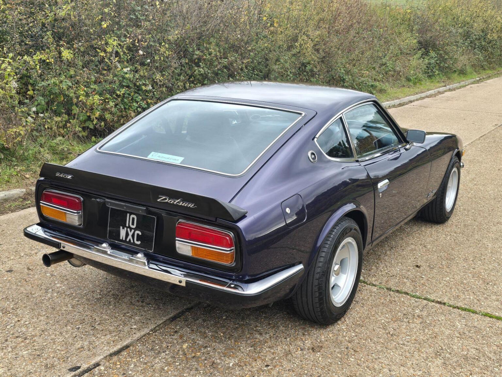 DATSUN 240Z