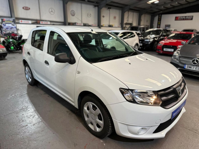 DACIA SANDERO