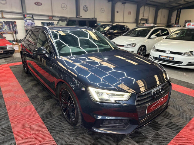 AUDI