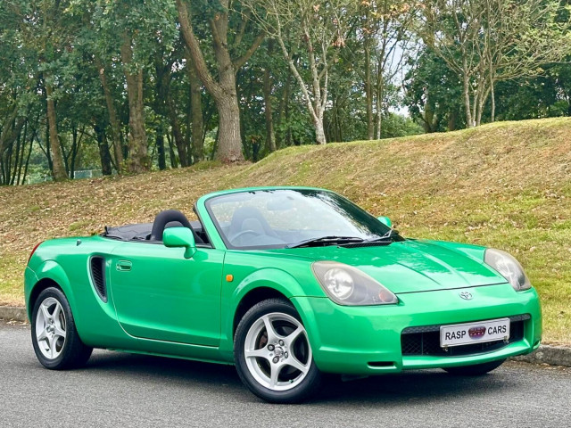 TOYOTA MR2