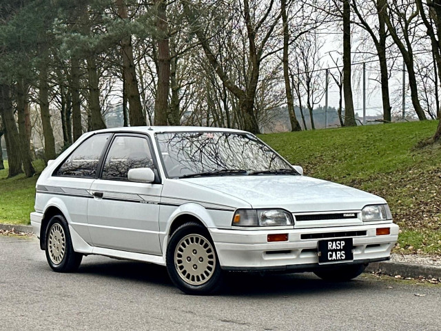 MAZDA 323