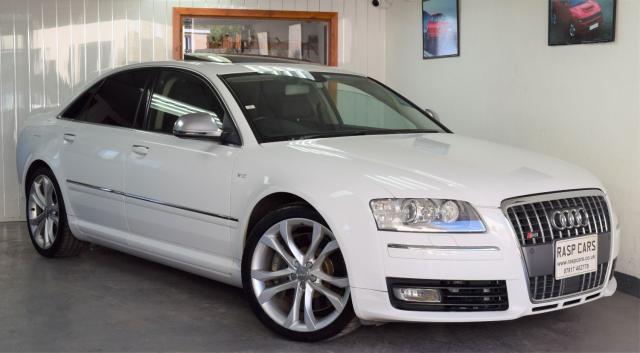 AUDI S8