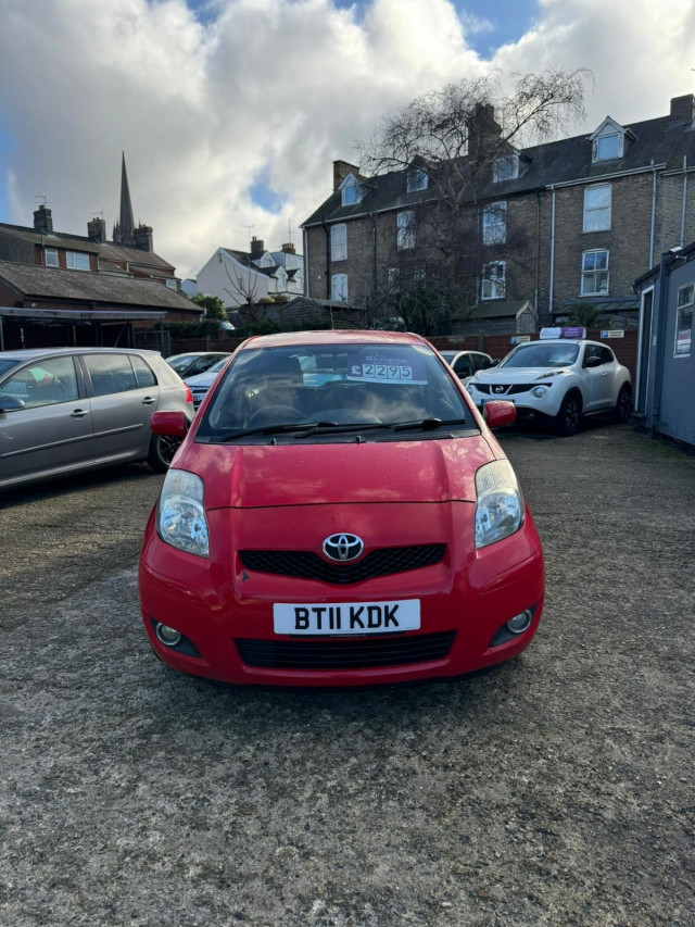 TOYOTA YARIS 1.0 VVT-i T Spirit