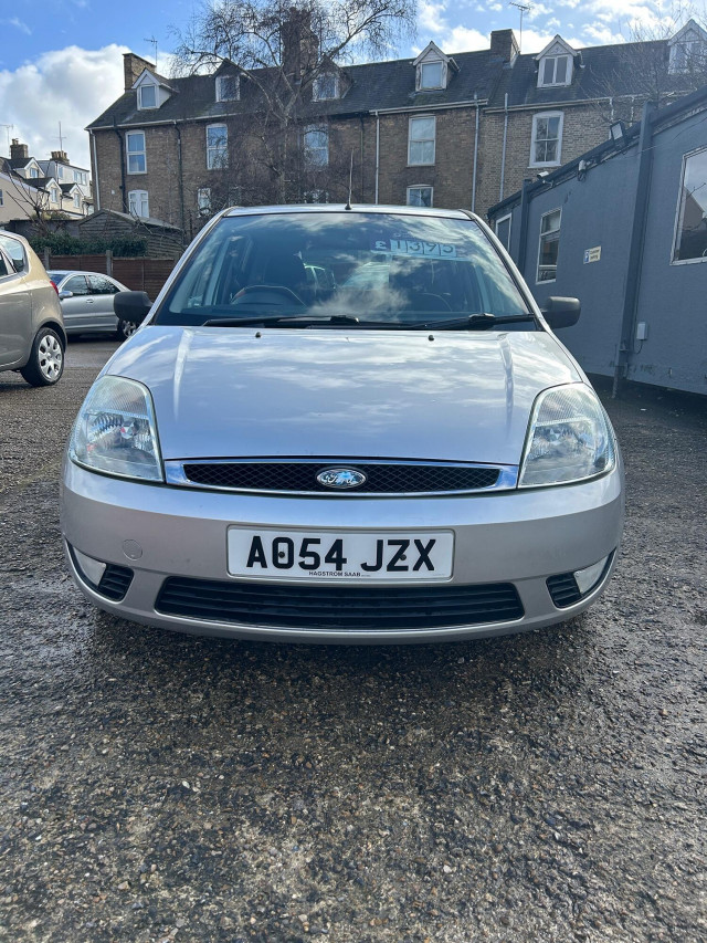 FORD FIESTA 1.4 Ghia