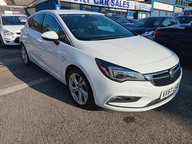 VAUXHALL ASTRA 1.6 CDTi BlueInjection SRi Nav