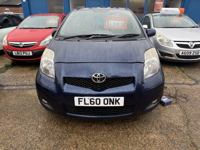 TOYOTA YARIS 1.0 VVT-i TR