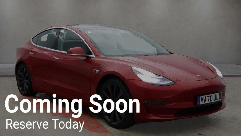 TESLA MODEL 3