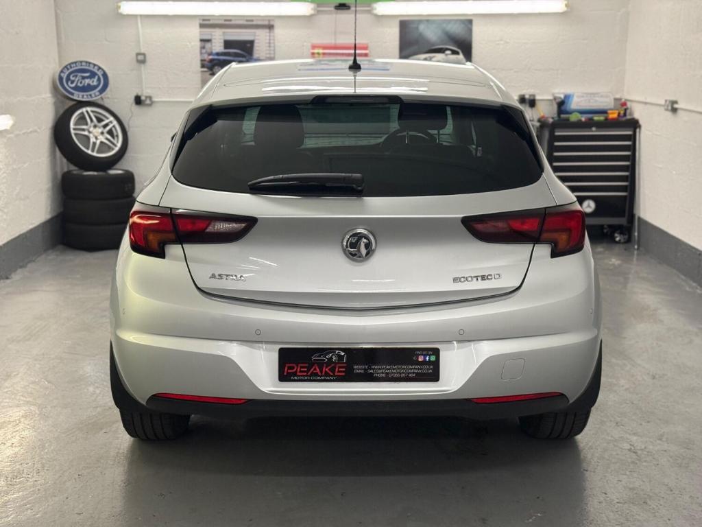 VAUXHALL ASTRA