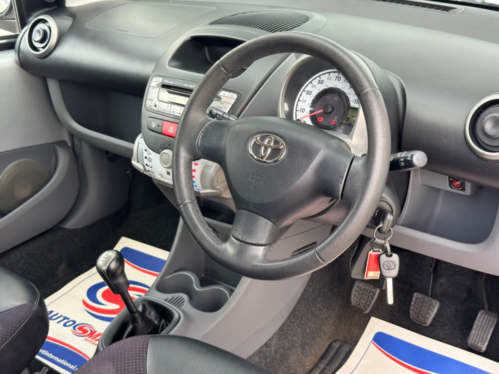TOYOTA AYGO