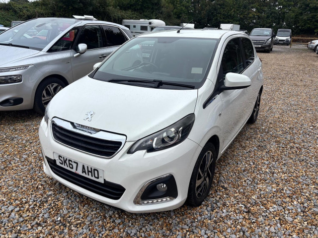 PEUGEOT 108