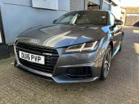 AUDI TT