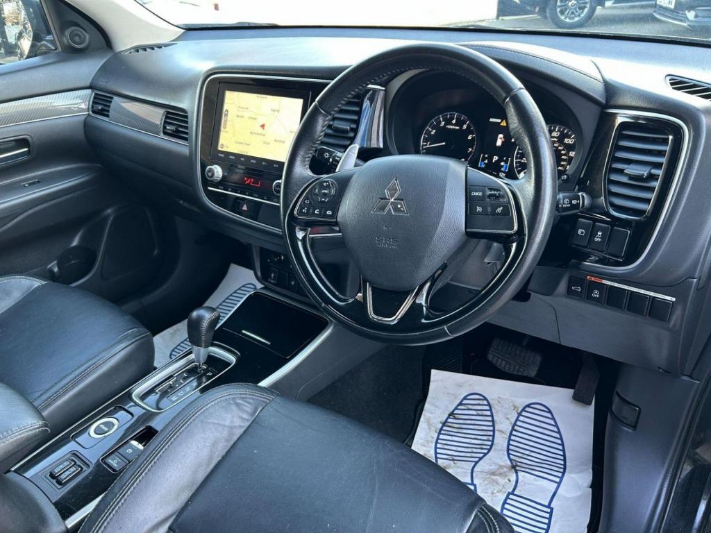 MITSUBISHI OUTLANDER