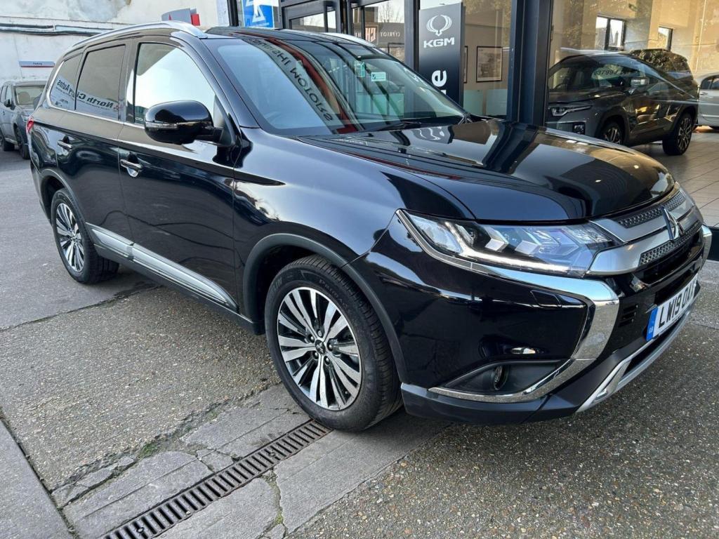 MITSUBISHI OUTLANDER