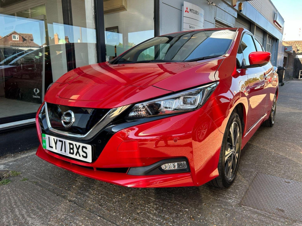 NISSAN LEAF