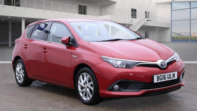 TOYOTA AURIS